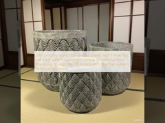 GRC pot grijs ronde vezel cementplanter met een herhalend palmblad patroon lichtgewicht duurzaam onderhoudsarm bloempot vakantie villa kantoor decoratie daktuin tuinen landschapsontwerp
