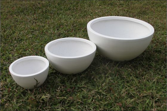 kopen Waterdicht en branddicht witte kleibergplanter perfect voor buiten. online manufacture