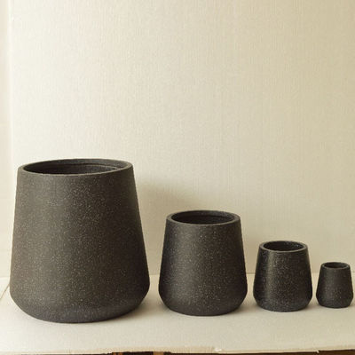 kopen Verfraai uw tuin met elegante, ronde kleiplanters online manufacture