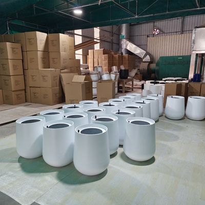 kopen Glasvezel bloempotten Voeg een vleugje elegantie toe aan uw tuin met onze langdurige en lichte planters online manufacture