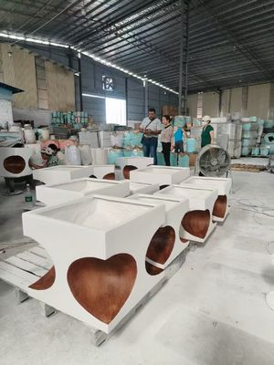 kopen Witte Rechthoekige Hartvormige Uitsparingen Vezelklei Bloempot Scheurvast online manufacture