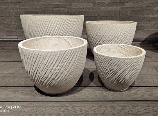 kopen Vloeiend gestreept effect eigentijdse uitstraling witte ronde fiber klei plantenbakken online manufacture