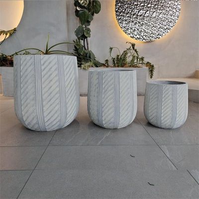 Waterdichte en vuurdichte bloemplanters van kleiglas met een modern handgesneden ontwerp