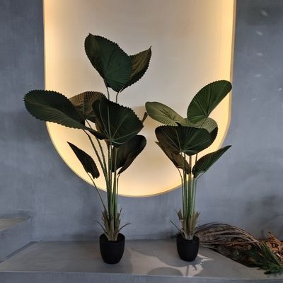Realistische kunstmatige fanpalm met natuurlijke groene bladeren