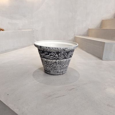 Stijlvolle kunststof potten voor huisversiering en tuinieren