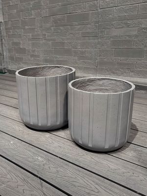 Uitstekende met de hand gesneden kleigrond met afvoergaten