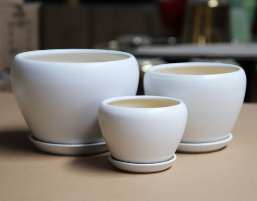 Elegante ronde keramische potten voor huis of bedrijf