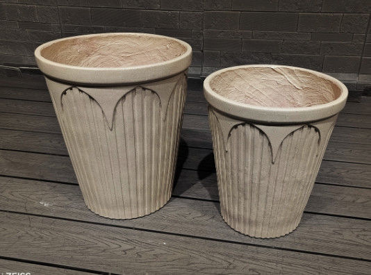 Duurzame kunststofkleiplanter voor weelderige bloementoonstellingen