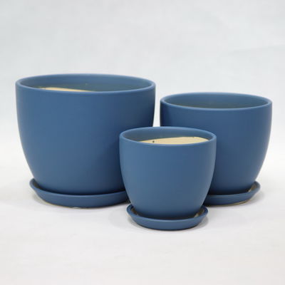 Voeg een vleugje stijl toe aan uw planten met onze keramische pottencollectie