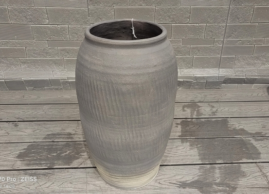 Vezelcementen pot Handgesneden Afwerking Drainagegaten Aangepast voor Klantvereisten