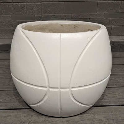 Klassiek basketbalontwerp sportieve, leuke thema-uitstraling sferische vezelklei plantenbak lichtgewicht duurzaam onderhoudsarm bloempot vakantie villa kantoordecoratie tuin gym landschapsproject