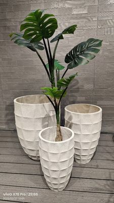 Witte elegante hoekige geometrische vormen ronde hedendaagse look Fiber Clay Planter